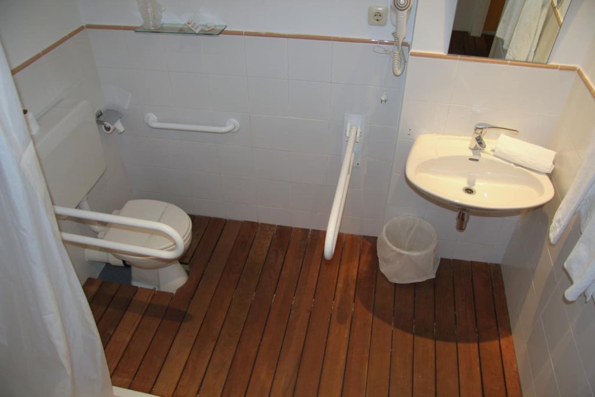 Ahc Hoteles Caces 外观 照片