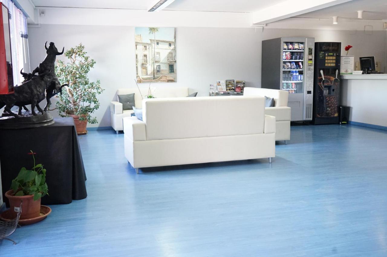 Ahc Hoteles Caces 外观 照片